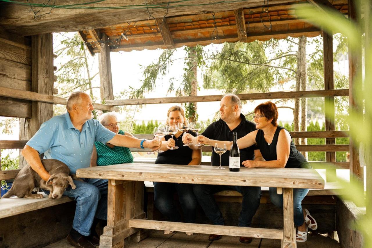 Stockers Kleines Dorfhotel Deutsch Goritz Esterno foto